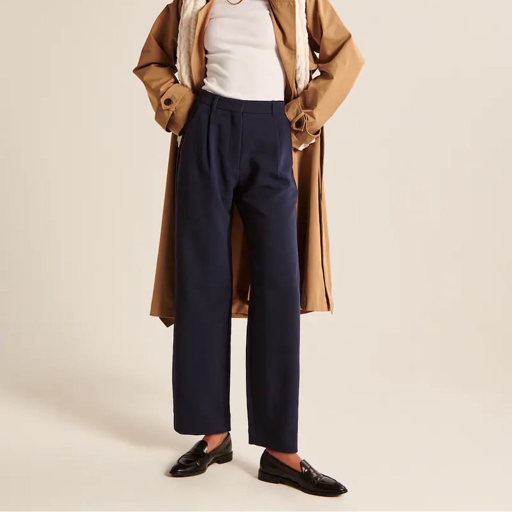 A&F Tailored Relaxed Straight Pants